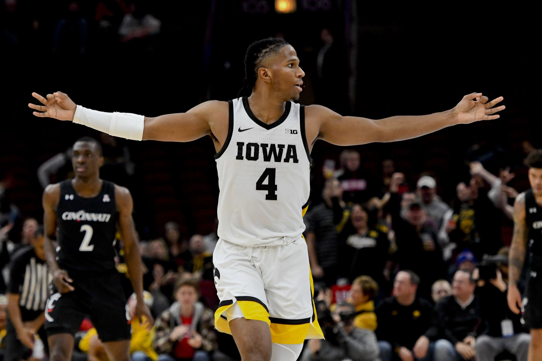 Cincinnati Iowa Basketball